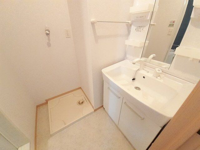 フェリア香呂Bの物件内観写真