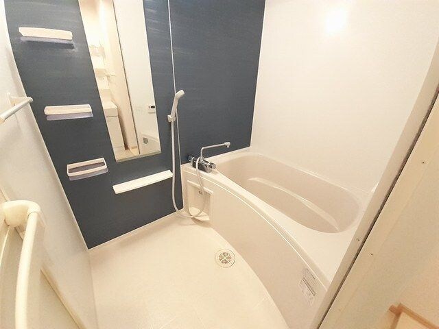 フェリア香呂Bの物件内観写真