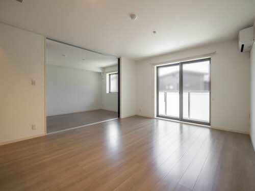 シャーメゾングラン今在家の物件内観写真