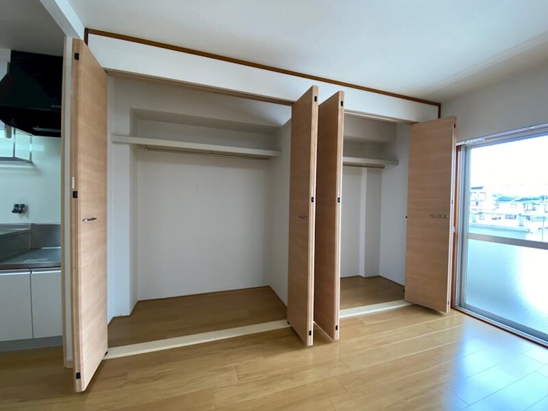 レジデンス英賀保の物件内観写真