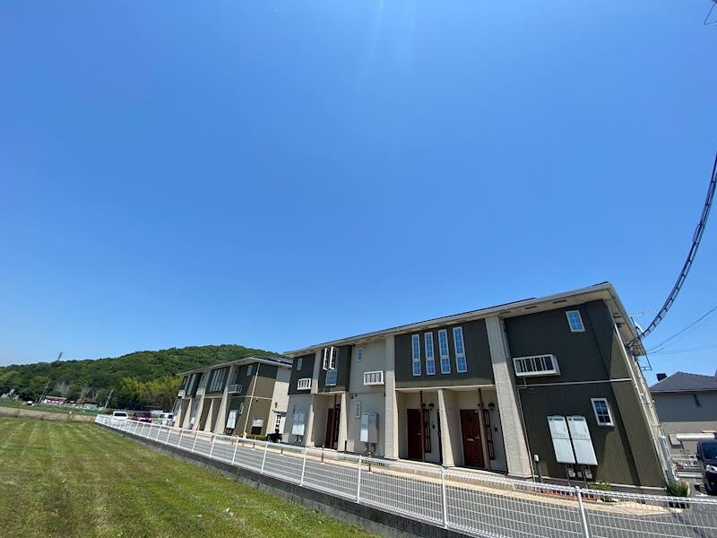 アイリスガーデンBの物件外観写真