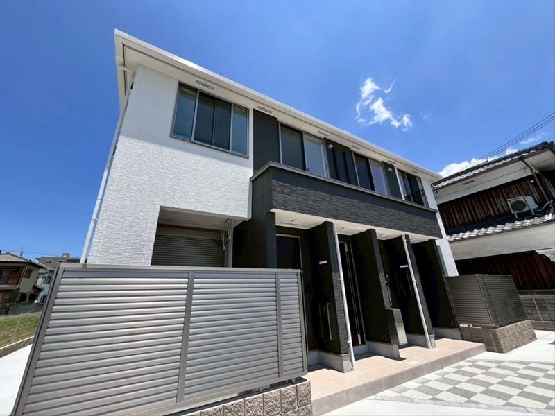 リュクスの物件外観写真