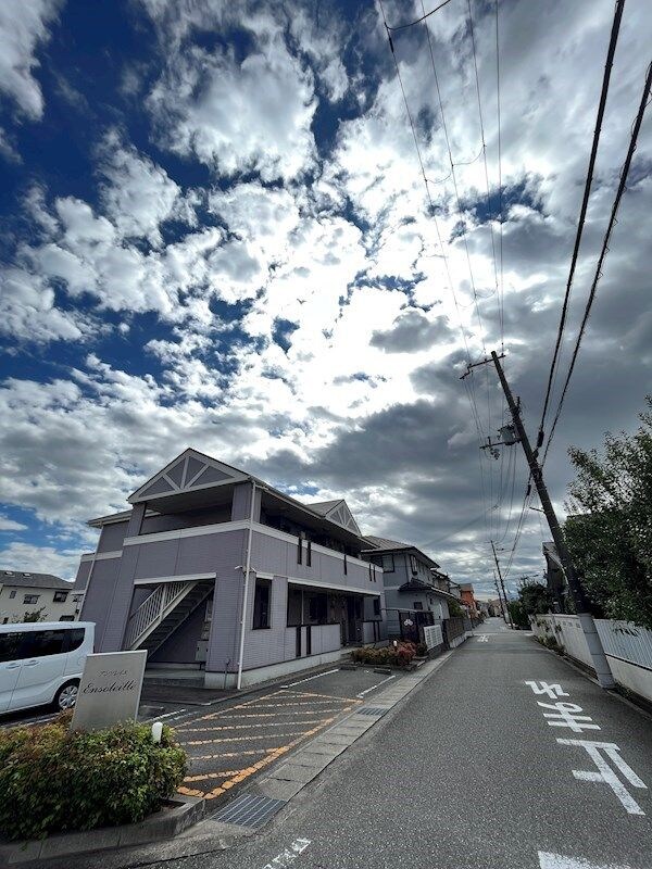 アンソレイエの物件外観写真