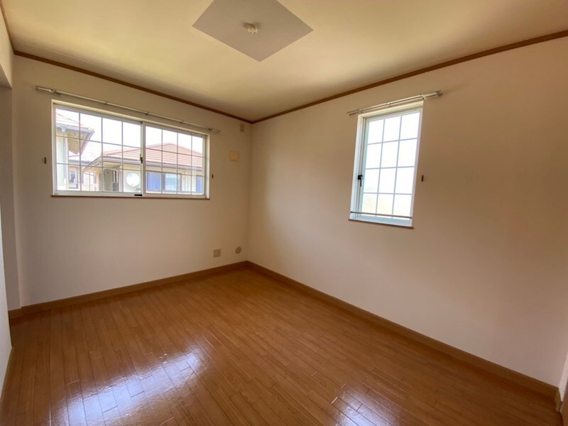 プリムローズ・コートの物件内観写真