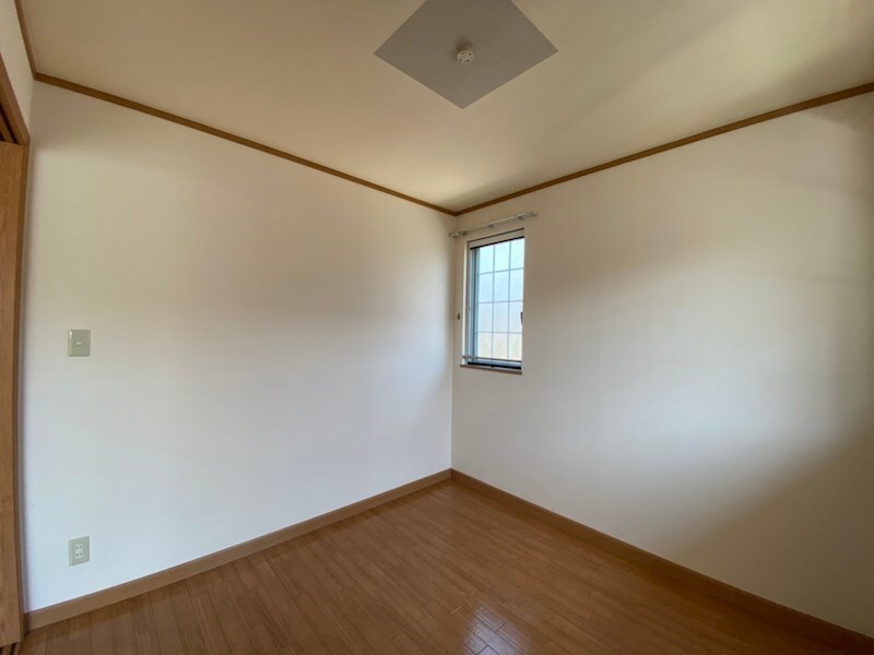 プリムローズ・コートの物件内観写真