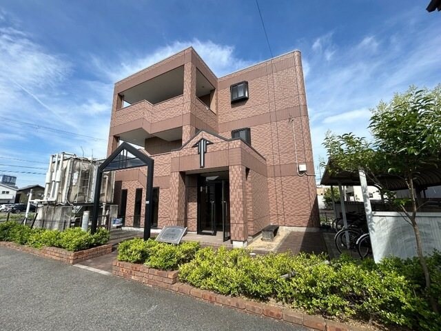 アベニール細江の物件外観写真