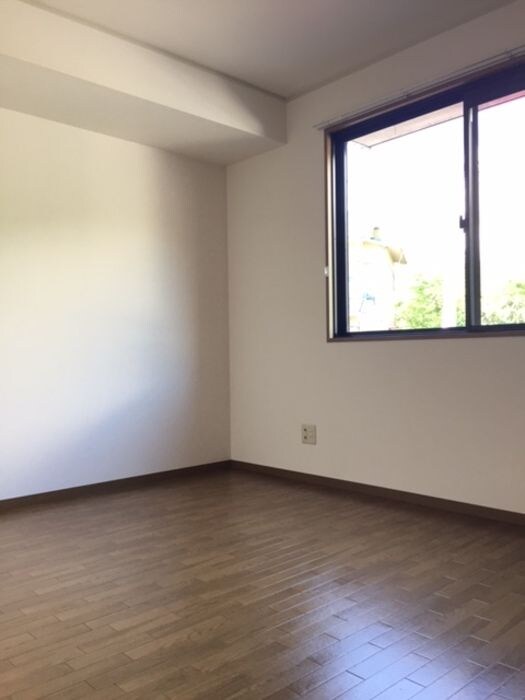 パーム・コートの物件内観写真