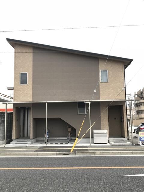 エトランス小松町Ｂの物件外観写真