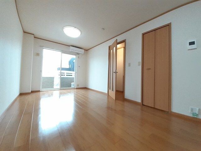 サニーレジデンスの物件内観写真