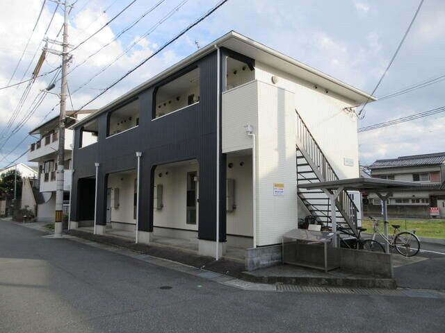 神和町壱番館の物件外観写真