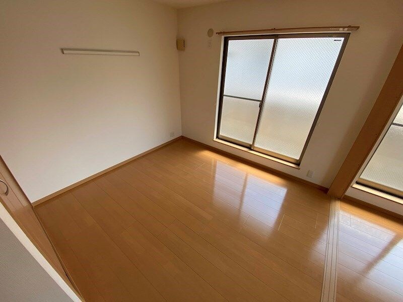 ラシック鷹匠の物件内観写真