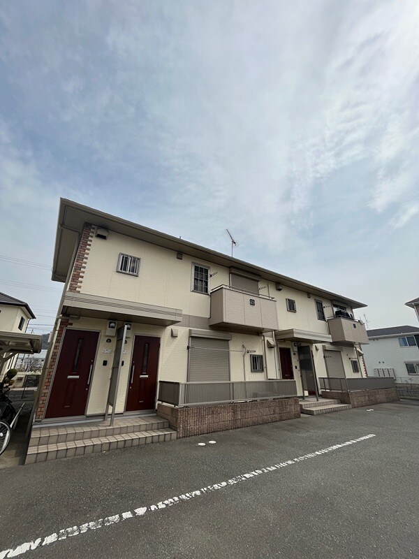 ロワジールの物件外観写真