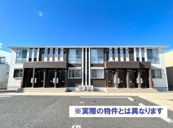 クローバーエイトの物件外観写真