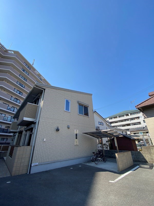 ラ・メゾン・ド・ハセナカの物件外観写真