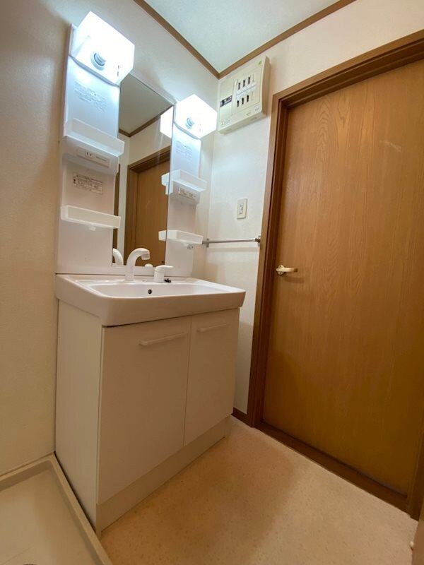 東フラワーの物件内観写真