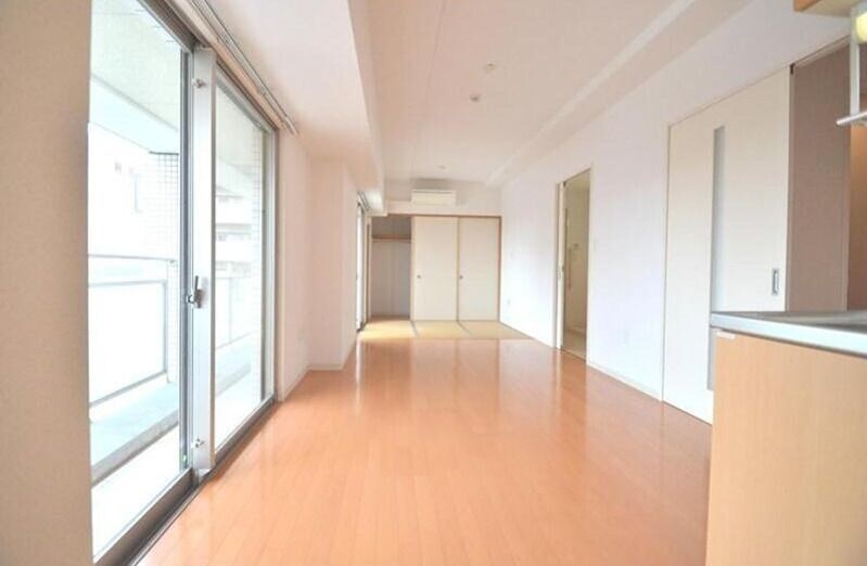 ロハス江坂の物件内観写真