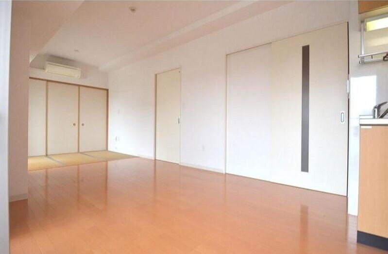 ロハス江坂の物件内観写真