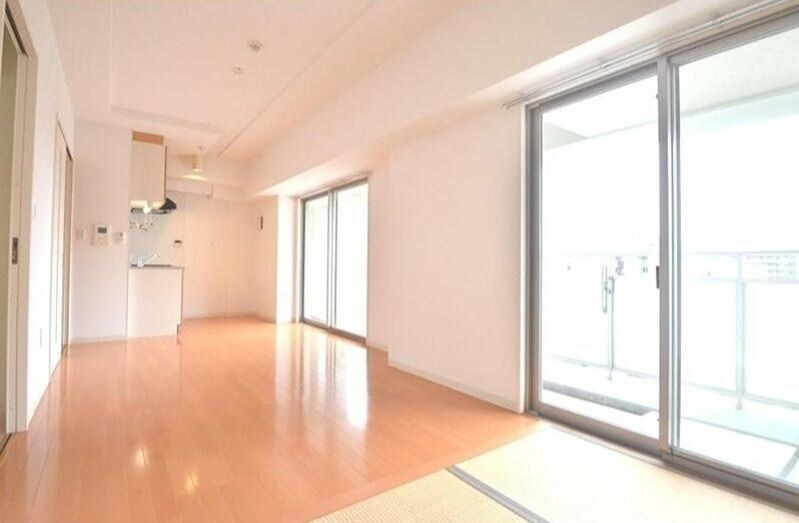 ロハス江坂の物件内観写真