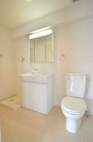 ロハス江坂の物件内観写真