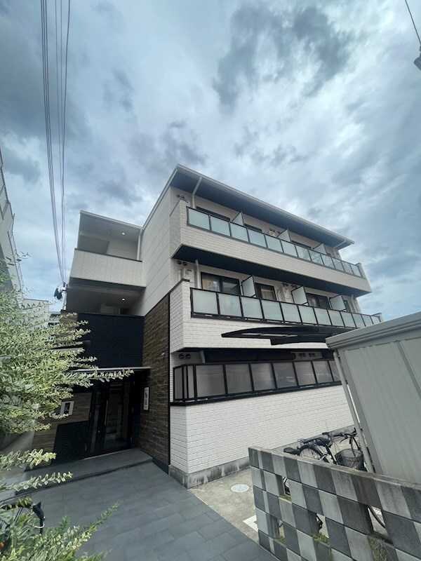 Wins Court Utajimaの物件外観写真