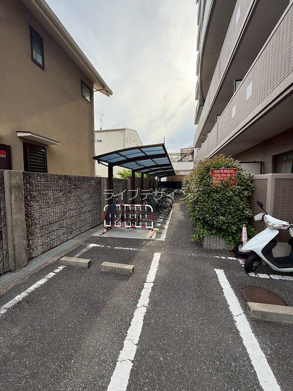 伊丹駅 徒歩4分 2階の物件内観写真