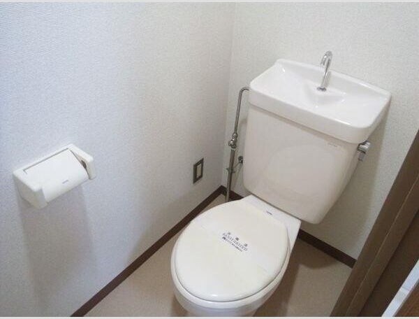 光陽川西マンションの物件内観写真