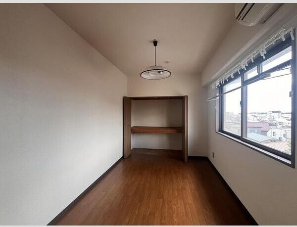 光陽川西マンションの物件内観写真