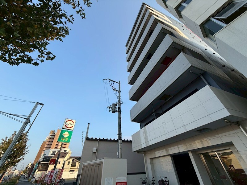 レーヴメゾン尼崎大物の物件外観写真