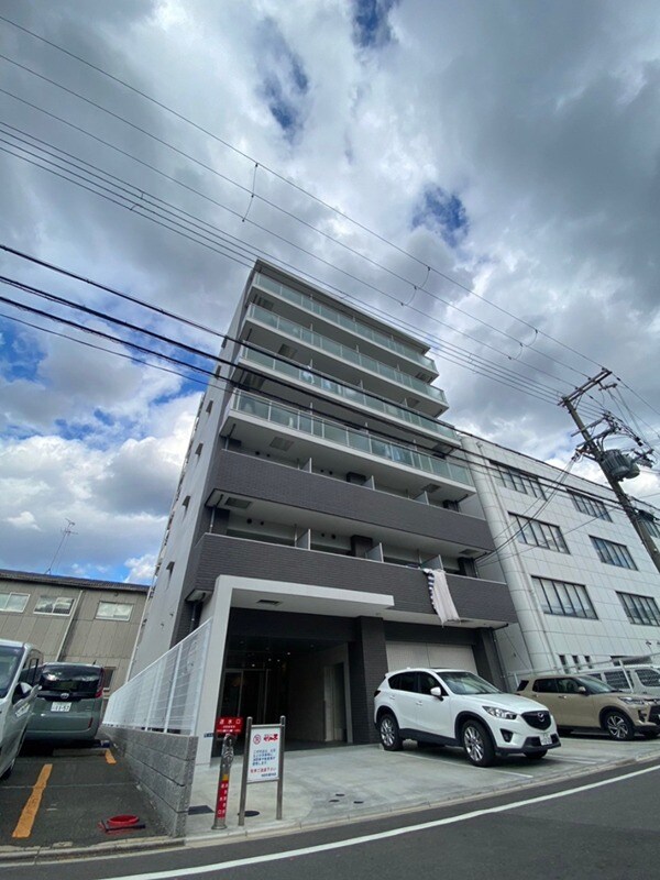 ライブガーデン江坂VIIIの物件外観写真