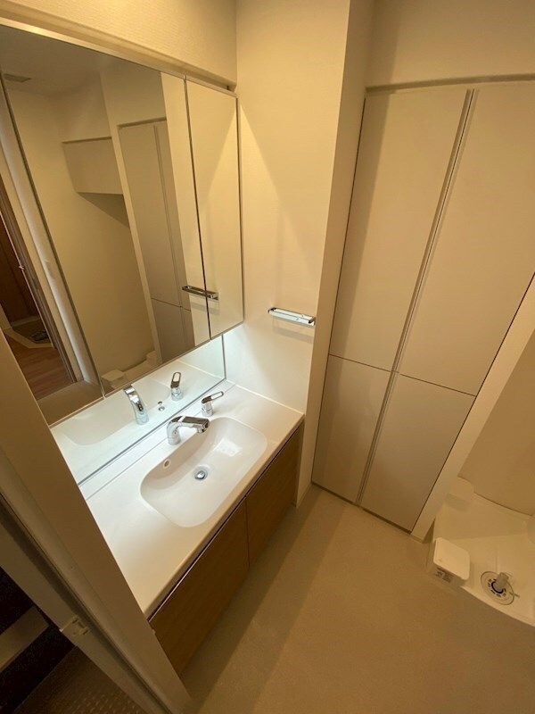 THE　MUTUAL　江坂の物件内観写真