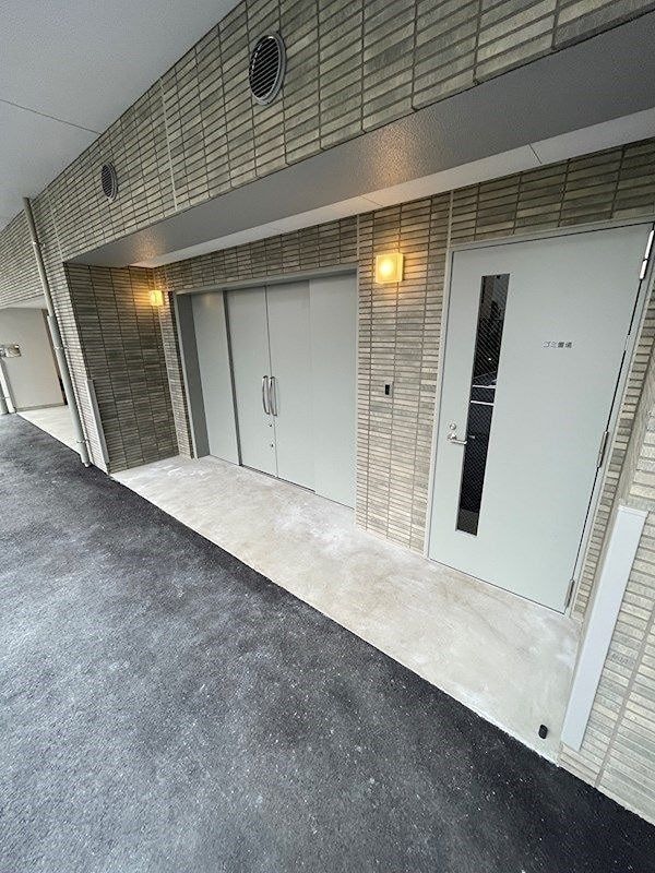 THE　MUTUAL　江坂の物件内観写真