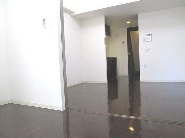 セレニテ新大阪弐番館の物件内観写真