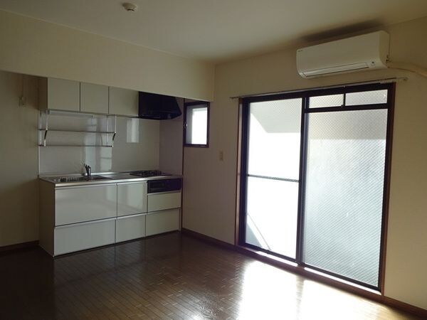 ラ・メゾンクレールの物件内観写真