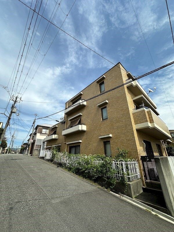 ヒルズコート刀根山の物件外観写真