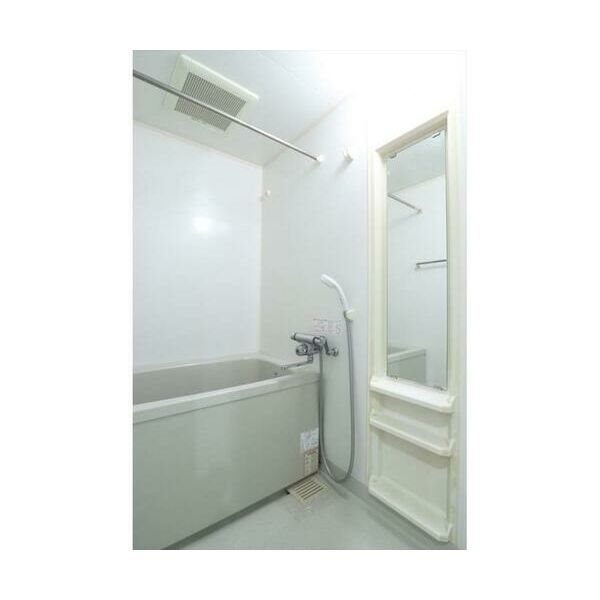 ロイヤル御幣島の物件内観写真