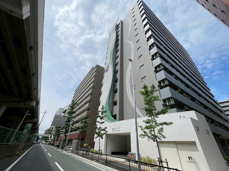 アドバンス江坂ラシュレの物件外観写真