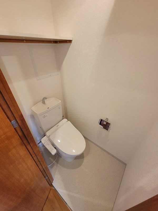 ノルデンハイム江坂の物件内観写真