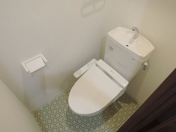 Wins Court Hattoriの物件内観写真