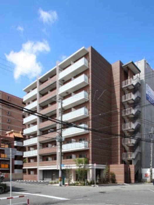 ザ　カームの物件外観写真