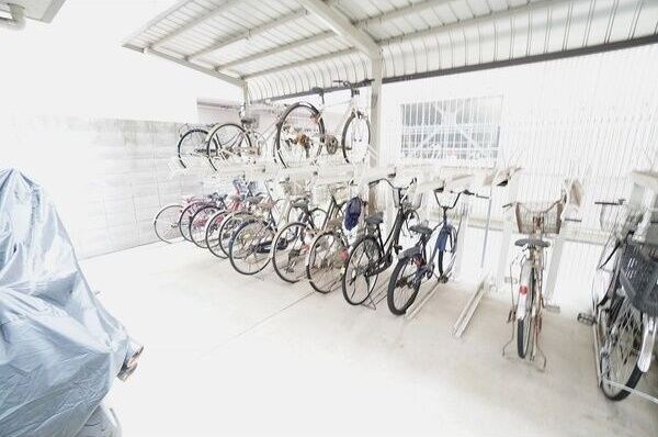 江坂駅 徒歩5分 7階の物件内観写真