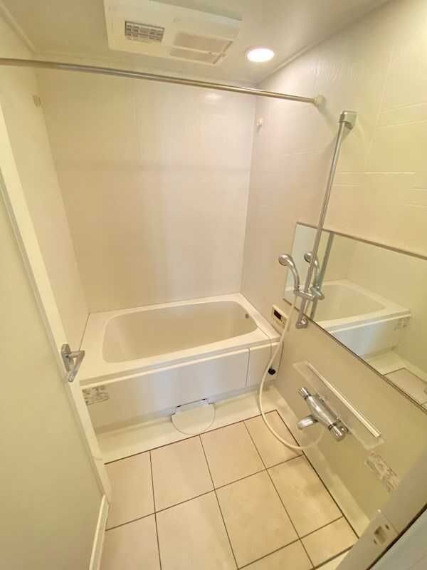 レジディア江坂の物件内観写真