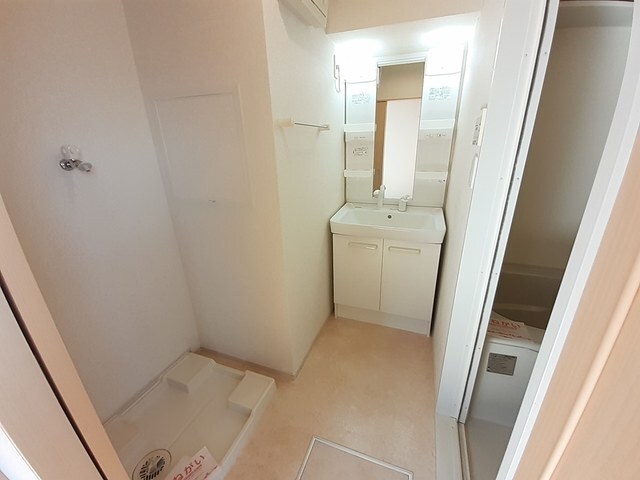 プレウスの物件内観写真