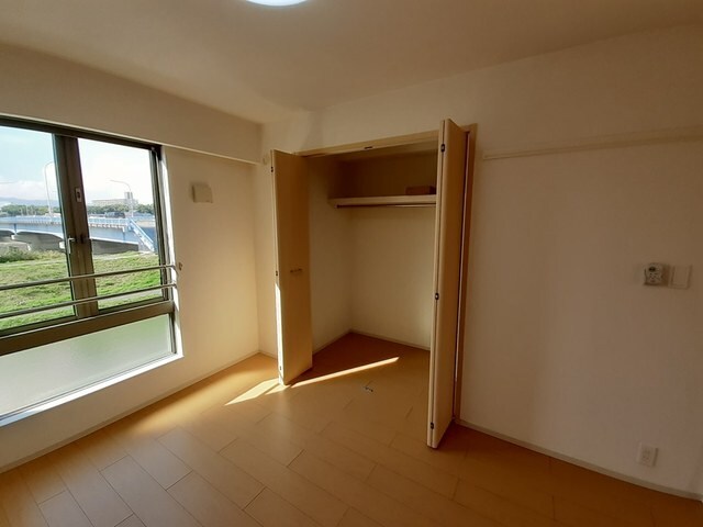 プレウスの物件内観写真