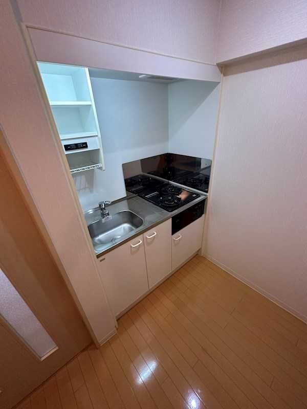 レフィーナカルム江坂の物件内観写真