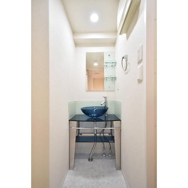 SERENiTE江坂四番館の物件内観写真