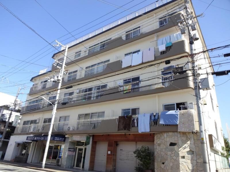 メゾン南塚口の物件外観写真