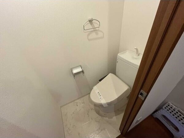 アクアスイート新大阪の物件内観写真