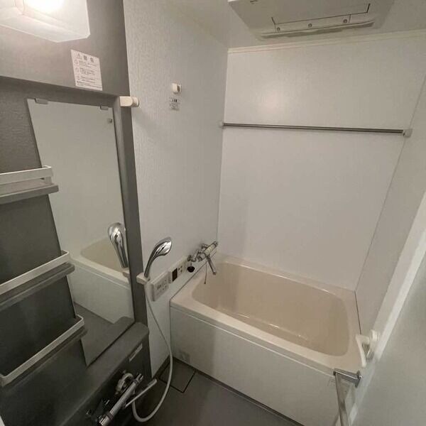 アクアスイート新大阪の物件内観写真