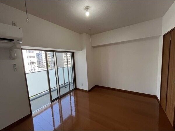 アクアスイート新大阪の物件内観写真