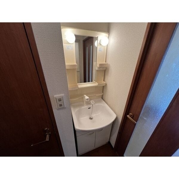 フローライト蛍池の物件内観写真